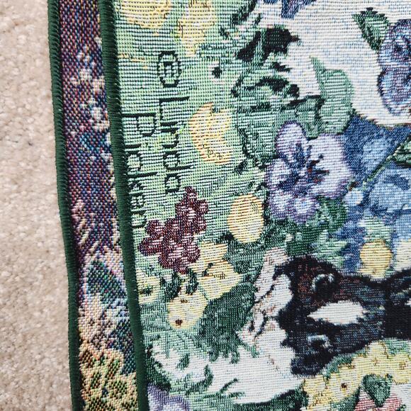 Beautiful Vintage Linda Picken Spring Bunny Easter Table Runner - Picture 3 of 5